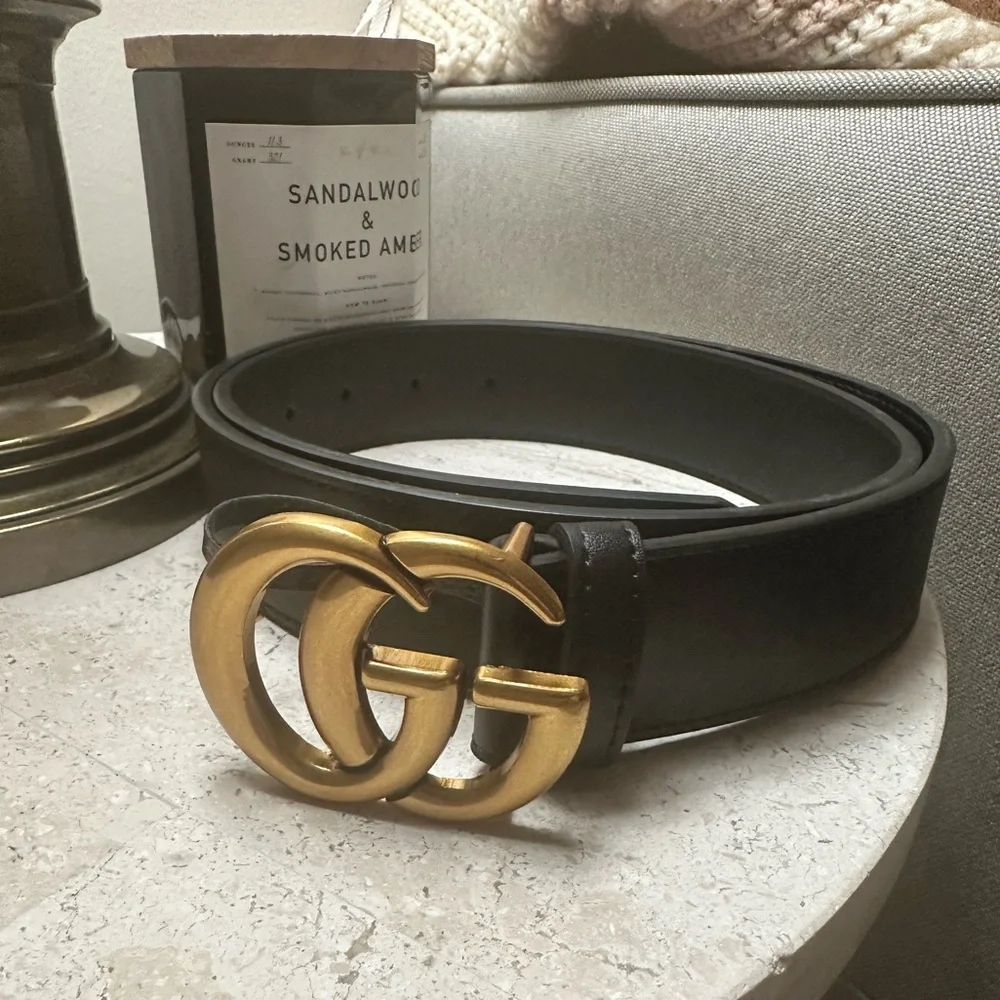 Black Leather Women's Belt with Gold Interlocking Buckle